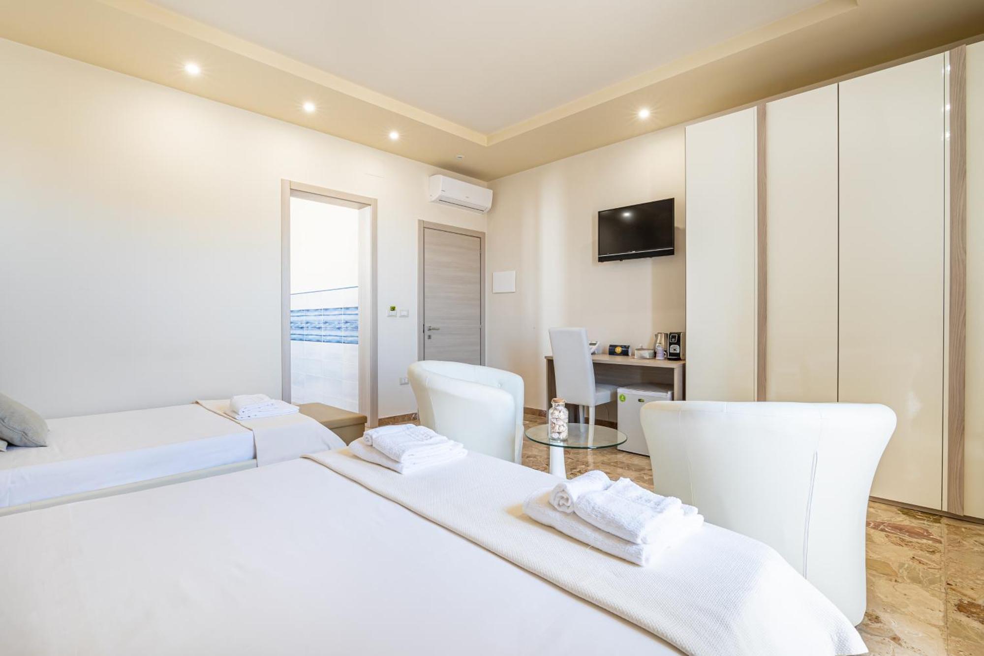 Bed and Breakfast Dei Del Mare Extra Luxury Gallipoli Exterior foto
