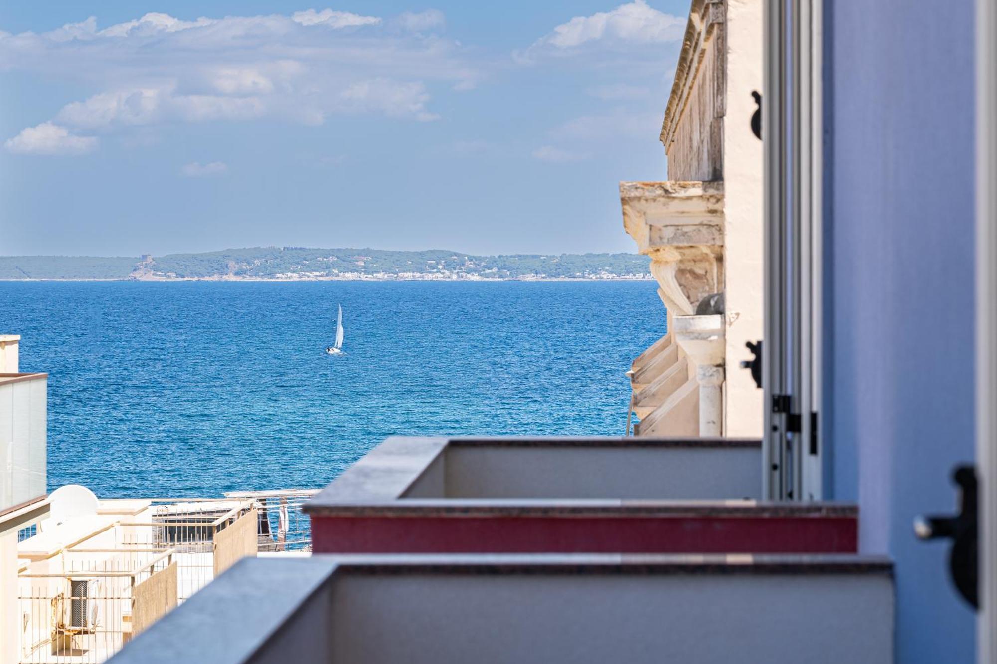 Bed and Breakfast Dei Del Mare Extra Luxury Gallipoli Exterior foto